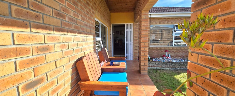 4 Bedroom Property for Sale in Franskraal Western Cape